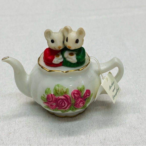 Hallmark Keepsake Mother Daughter Mice Teapot Ornament 3 inch Christmas Holiday - Picture 2 of 13
